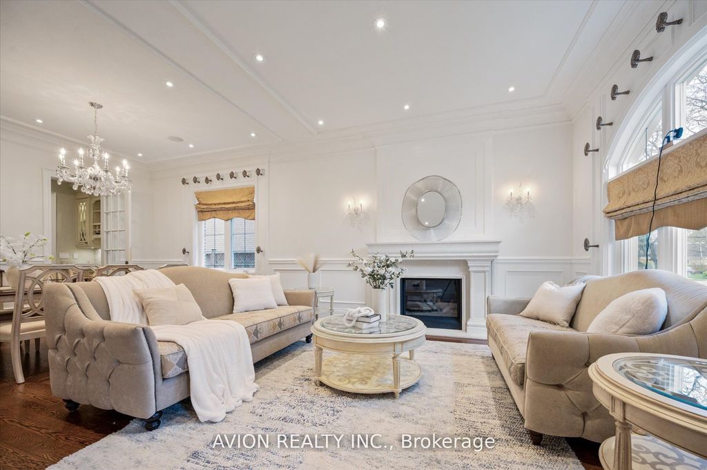 Photo of 26 Danville Drive, Toronto, ON M2P 1J1 (MLS # C13001104)