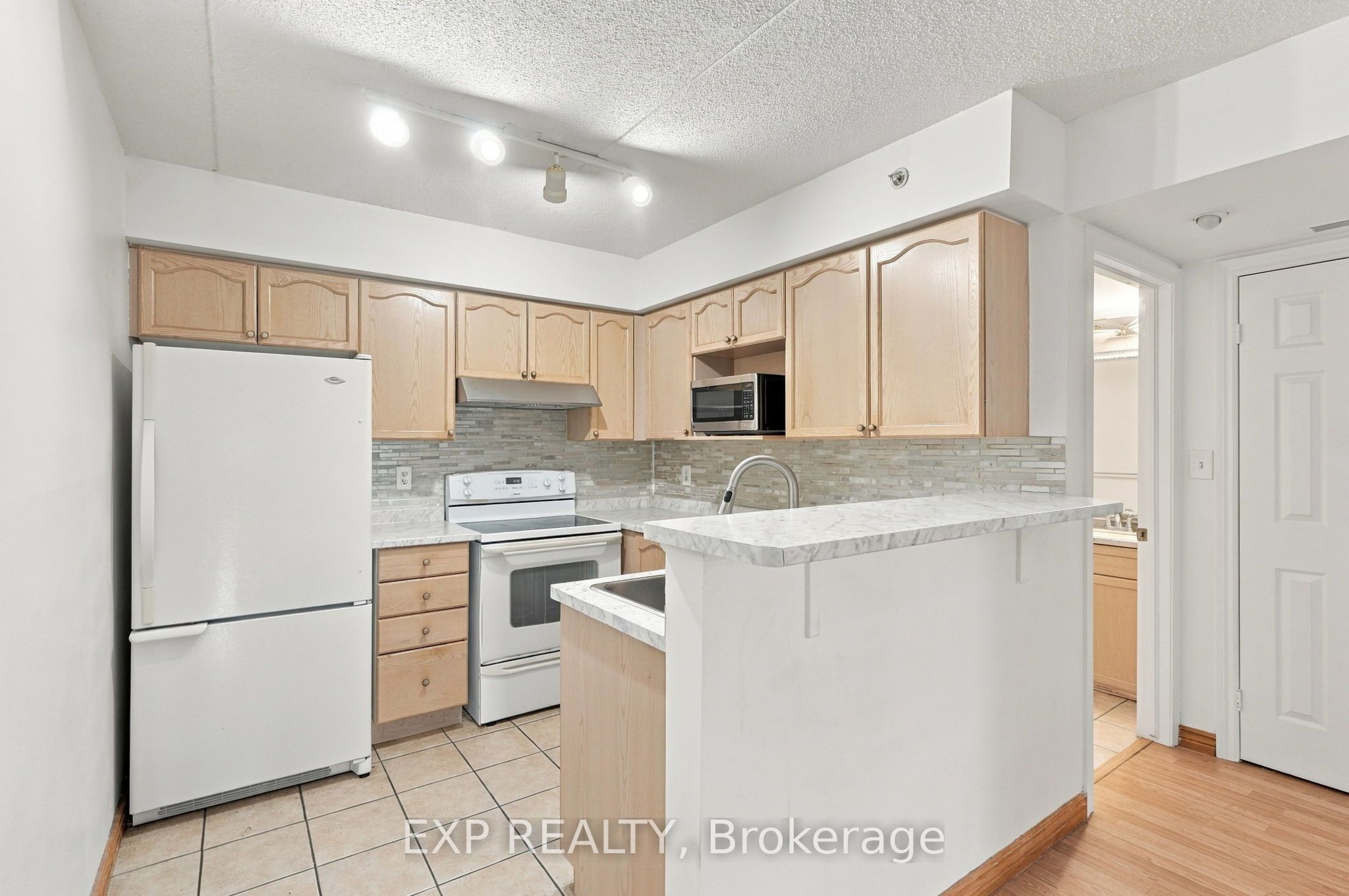 1440 Bishops Gate 206