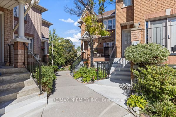 Photo of 116 Rory Road #8, Toronto, ON M6L 3G1 (MLS # W13740306)