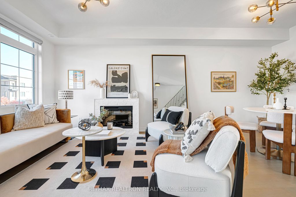 Photo of 58 Village Parkway, Markham, ON L3R 2E1 (MLS # N12842290)