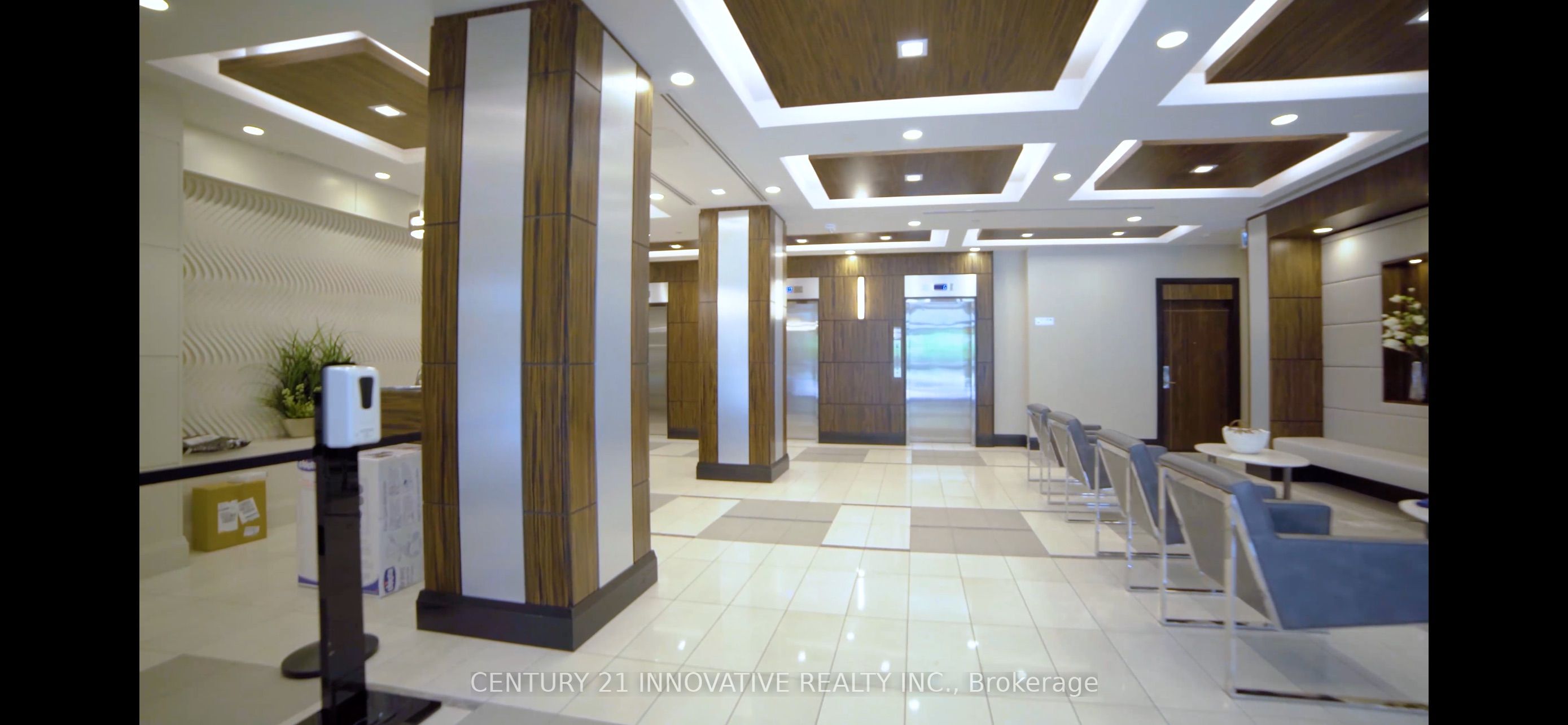 349 Rathburn Road W 1803