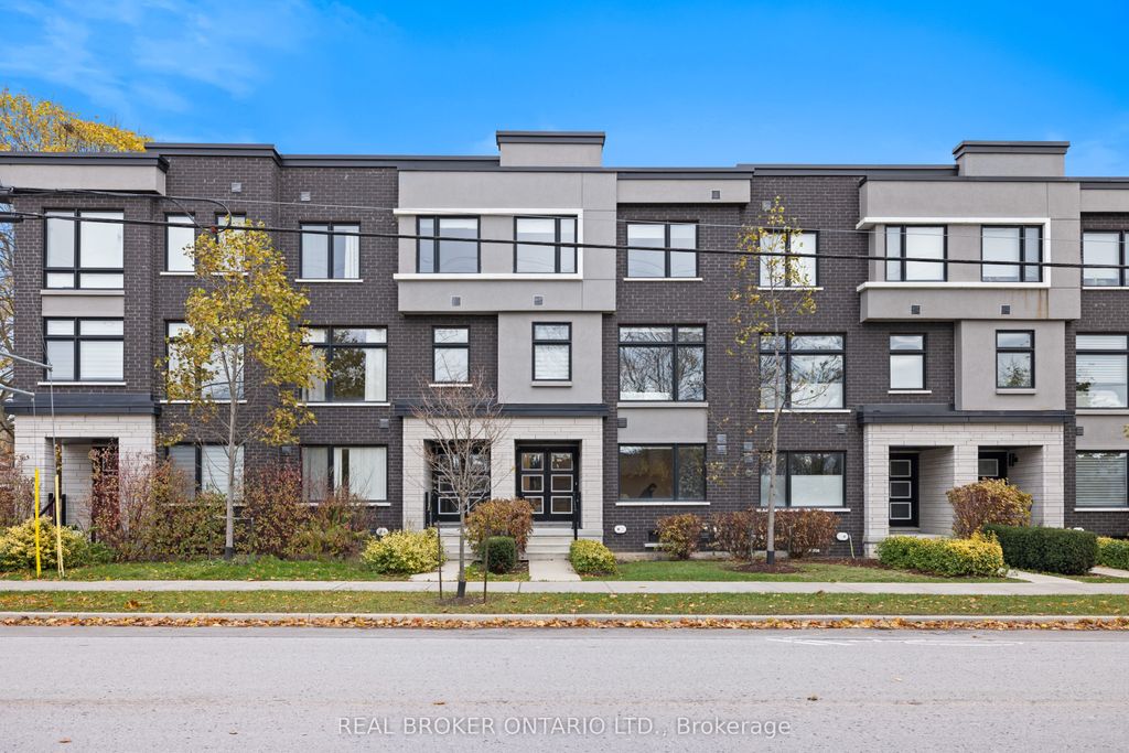 Photo of 1308 Gull Crossing, Pickering, ON L1W 0B7 (MLS # E12599986)