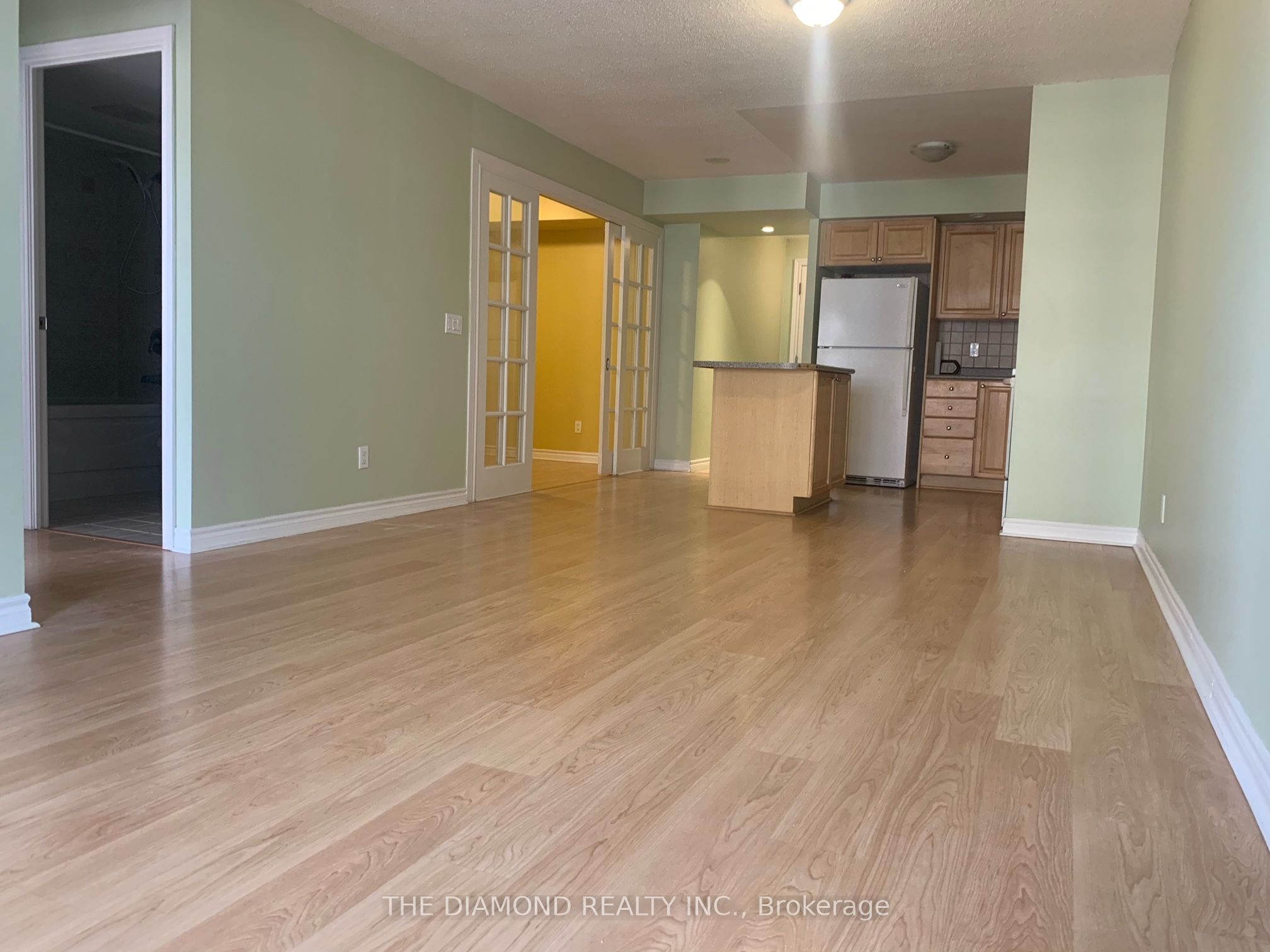 5233 Dundas Street W 1723