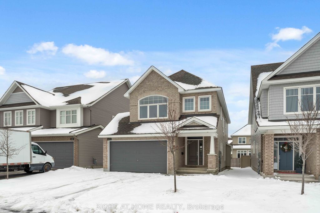 Photo of 632 Moonflower Crescent W, Blossom Park - Airport and Area, ON K1T 0X8 (MLS # X12693848)