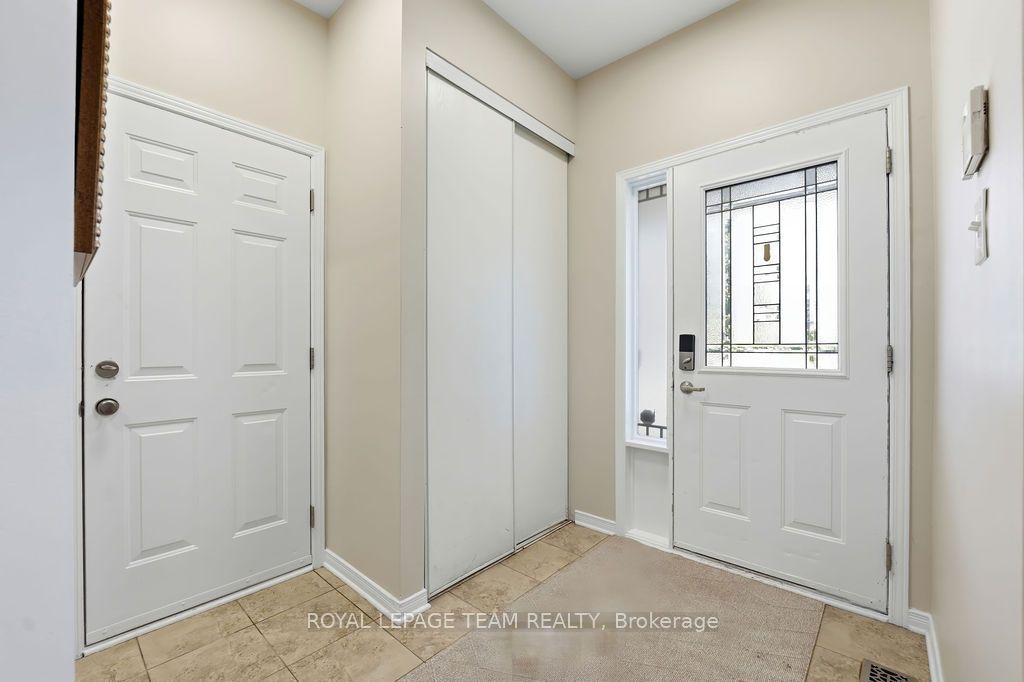 Photo of 195 HARBOUR VIEW Street, Barrhaven, ON K2G 7B2 (MLS # X13705122)