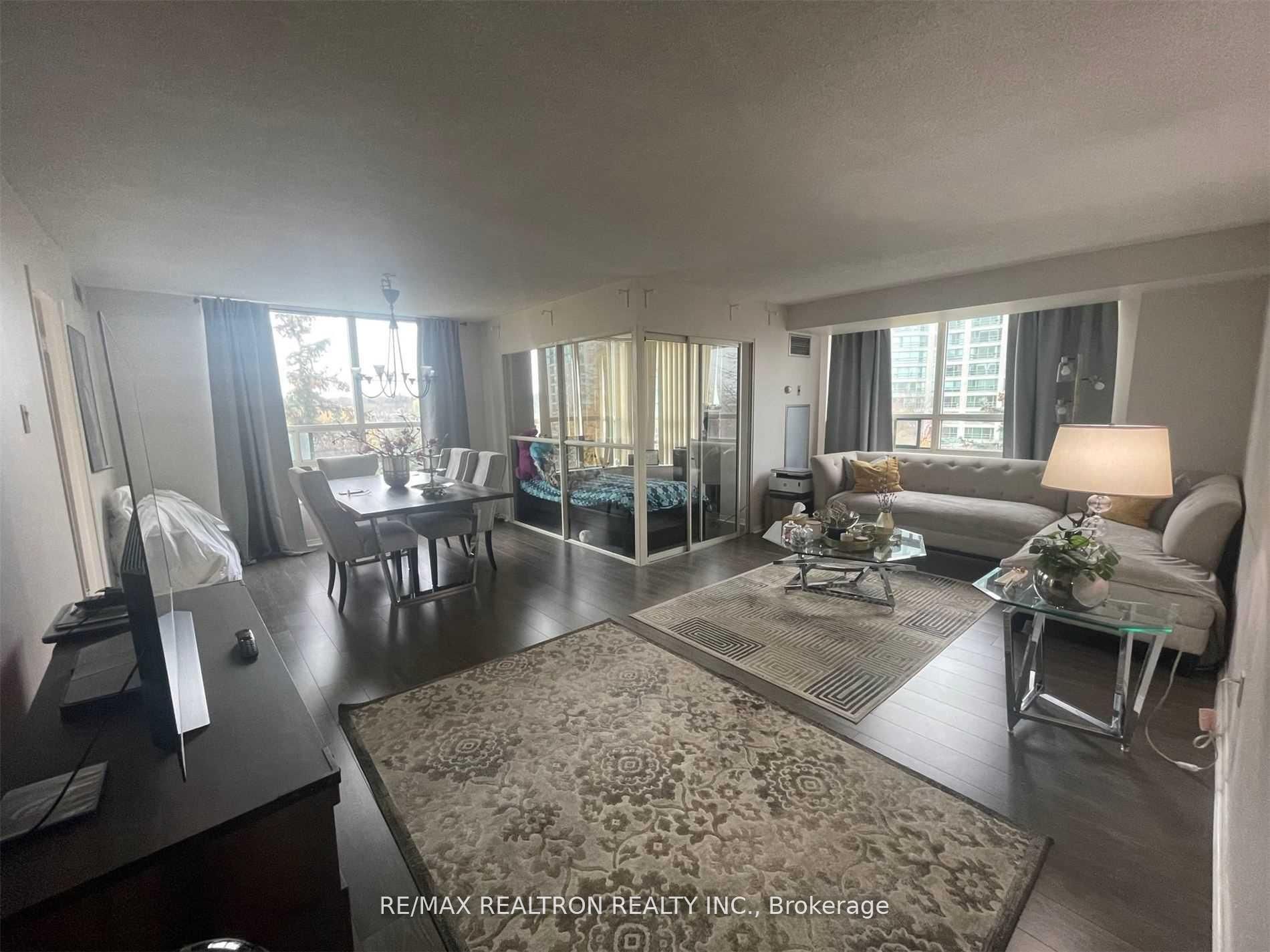 7805 Bayview Avenue 512