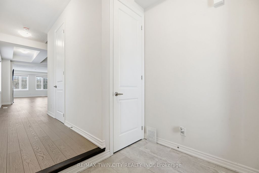 Photo of 624 Beckview Crescent, Kitchener, ON N2R 0R4 (MLS # X12862494)
