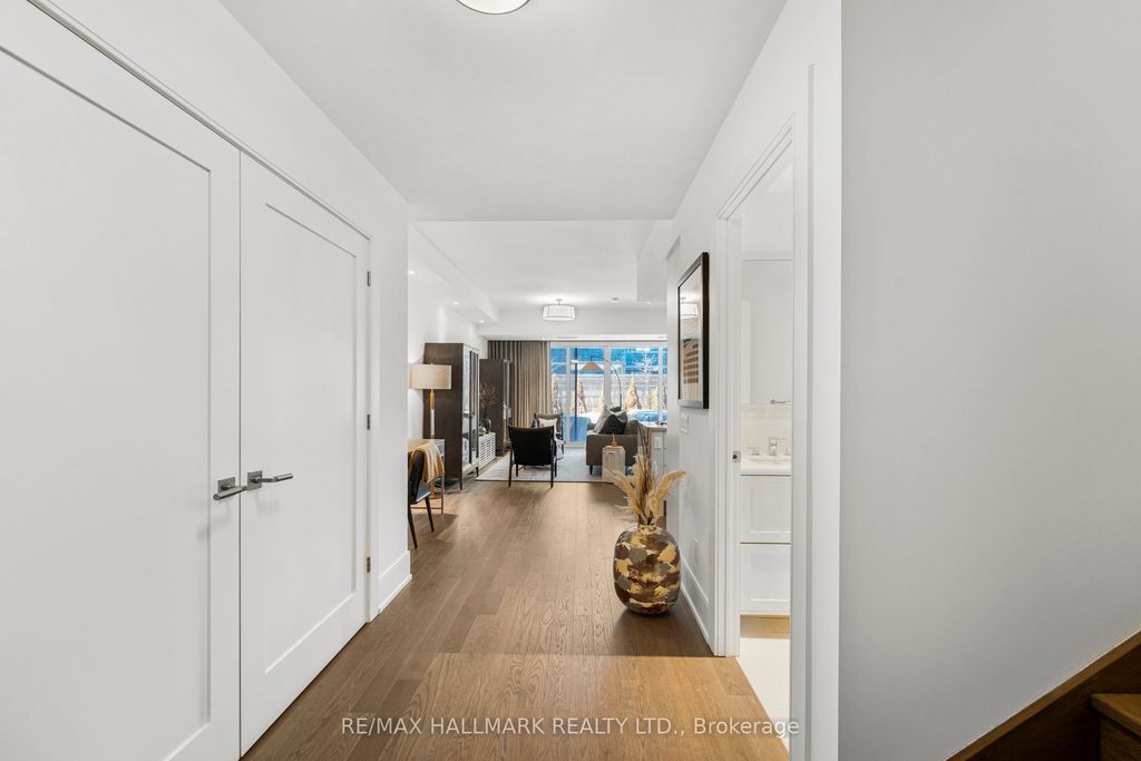 Photo of 480 Front Street W #516, Toronto, ON M5V 0V5 (MLS # C12384579)