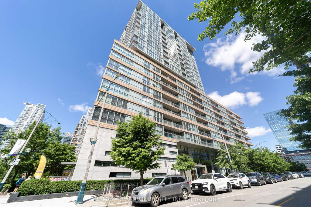 Photo of 10 Capreol Court #711, Toronto, ON M5V 4B3 (MLS # C13634226)
