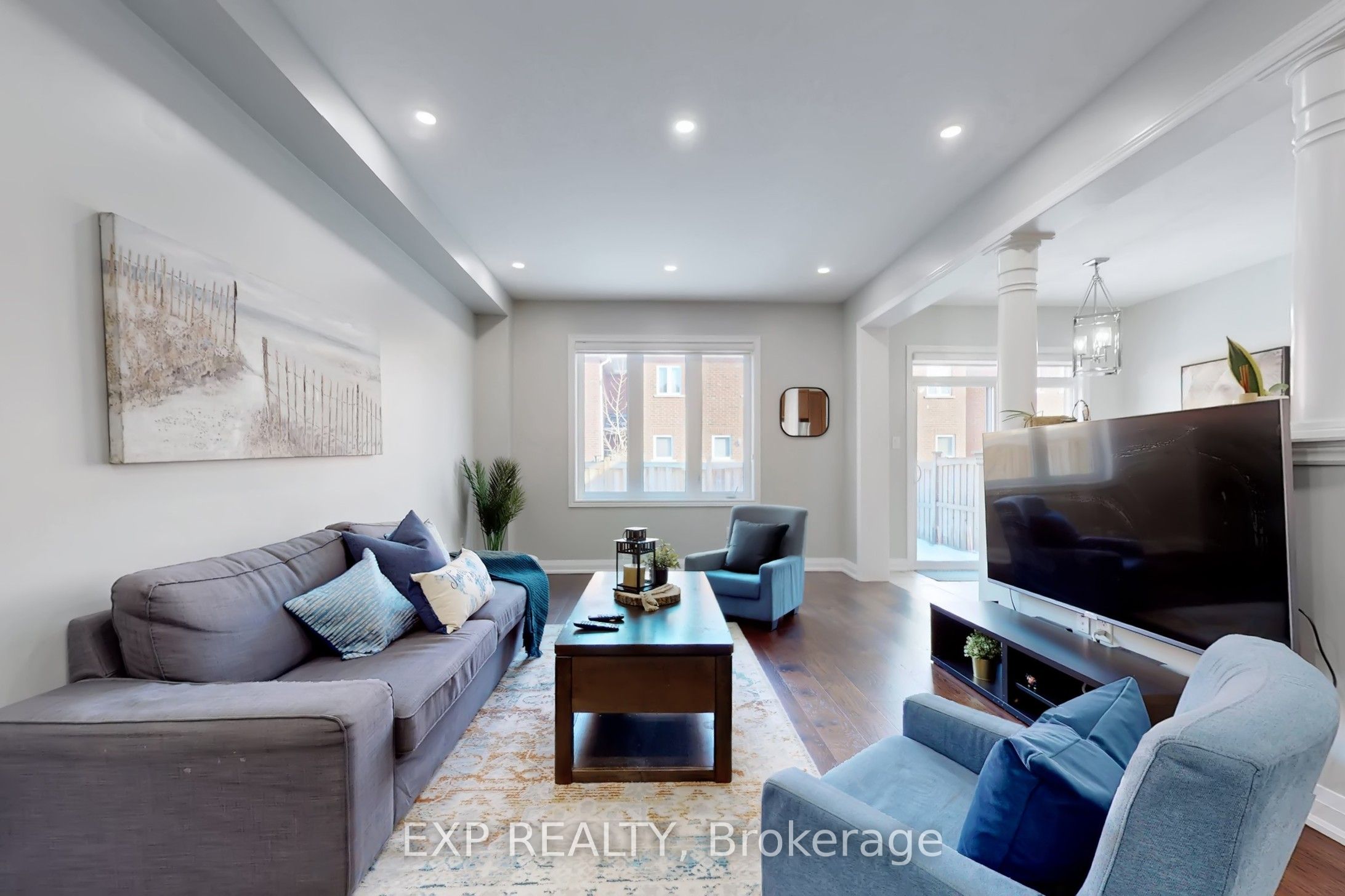 319 Giddings Crescent