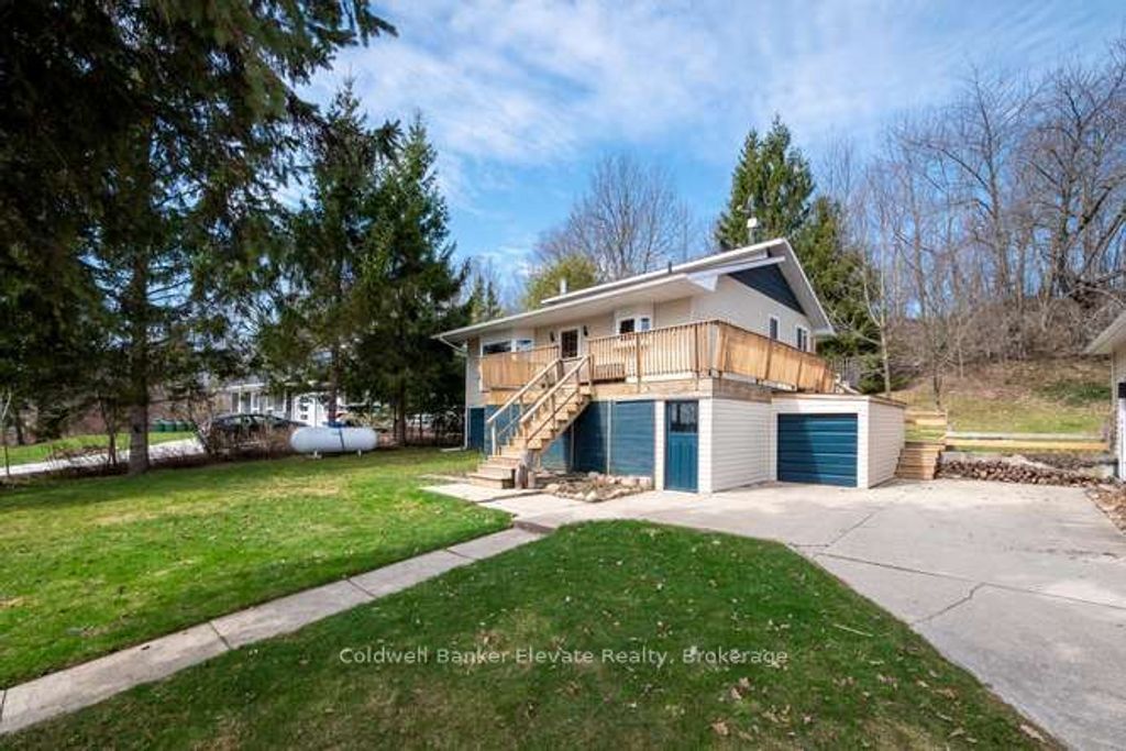 Photo of 150 MACINTOSH Drive, Georgian Bluffs, ON N0H 1S0 (MLS # X13042320)