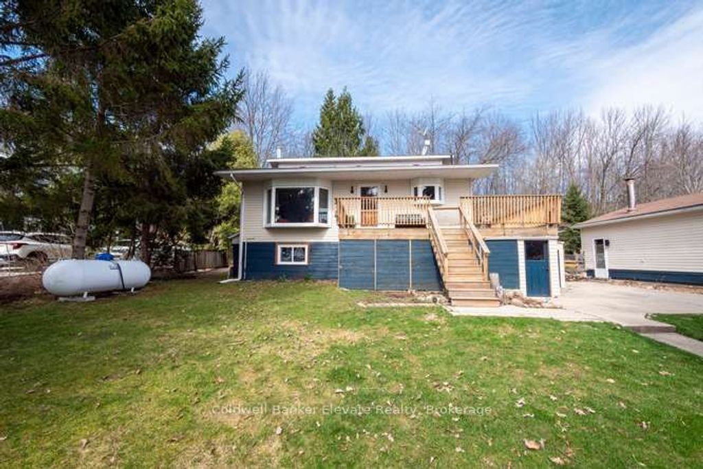 Photo of 150 MACINTOSH Drive, Georgian Bluffs, ON N0H 1S0 (MLS # X13042320)