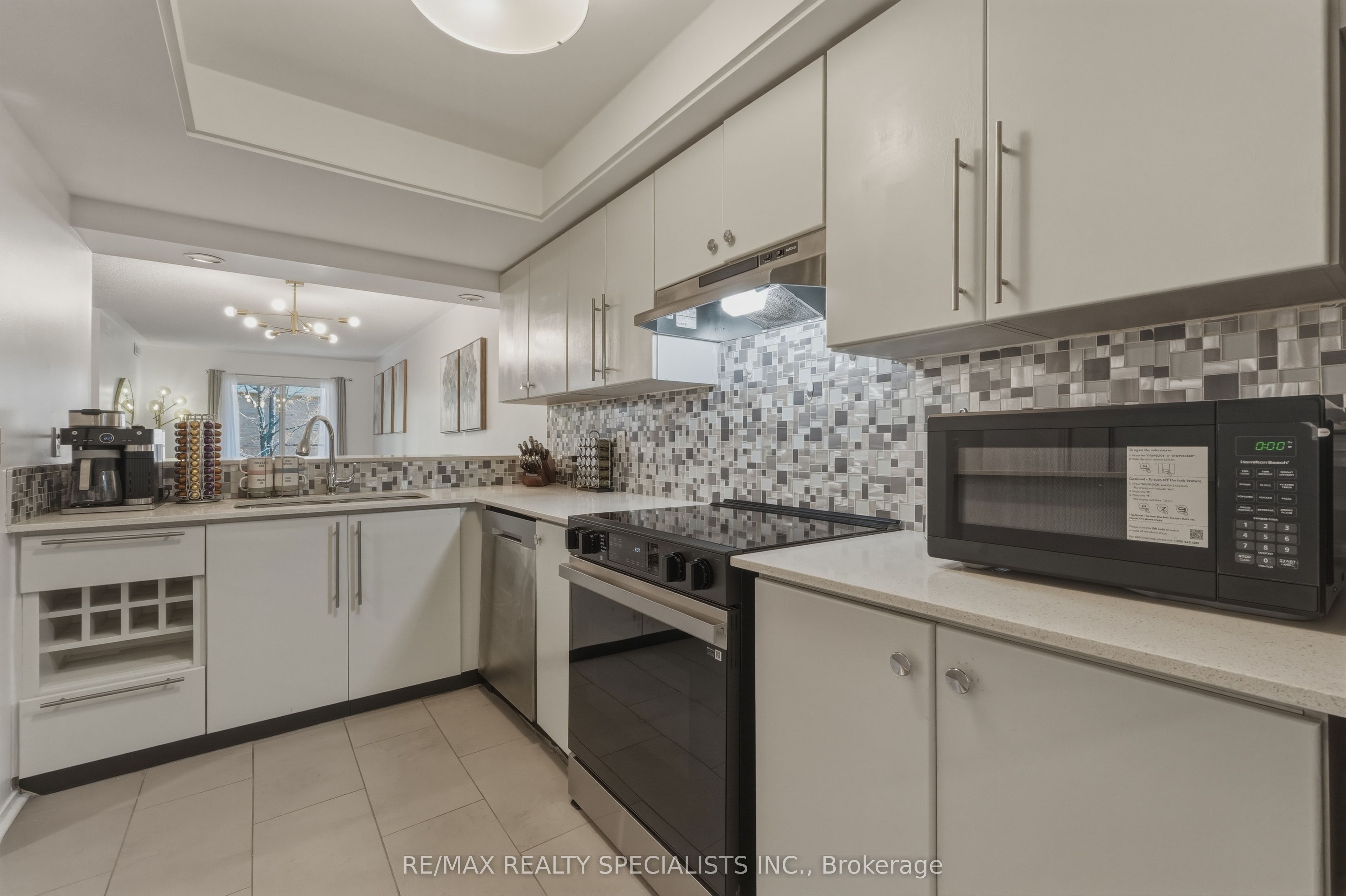 103 BRISTOL Road 182