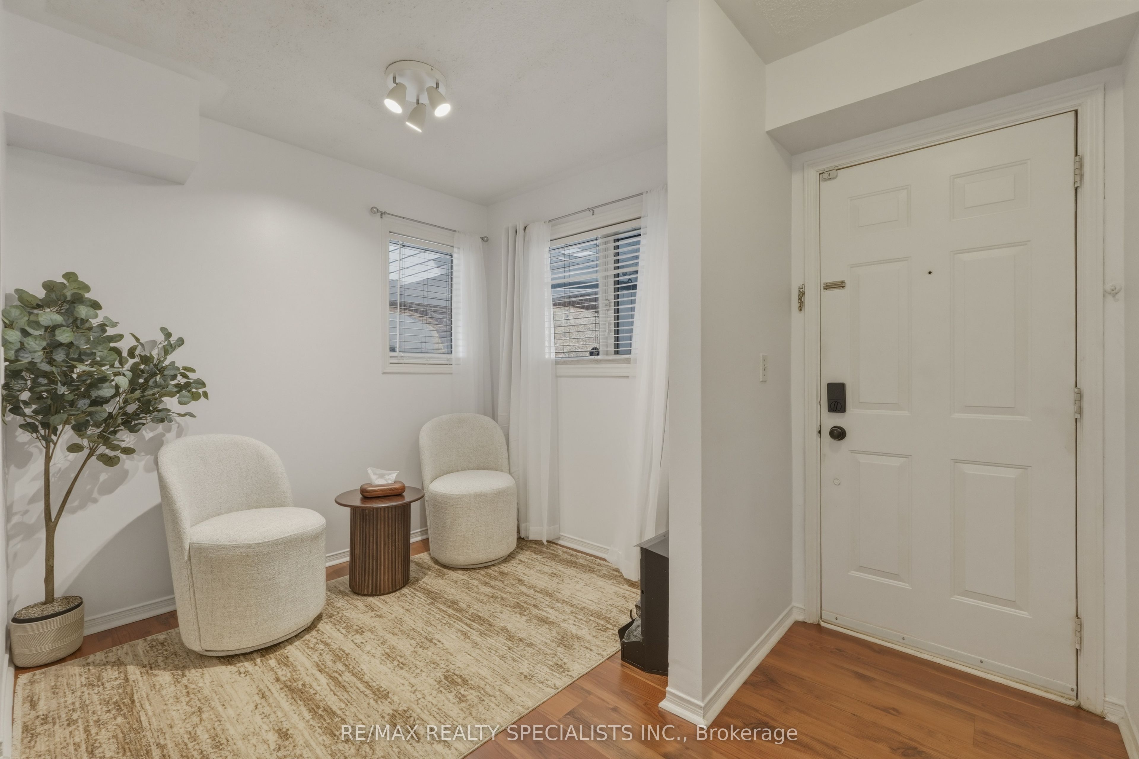 103 BRISTOL Road 182