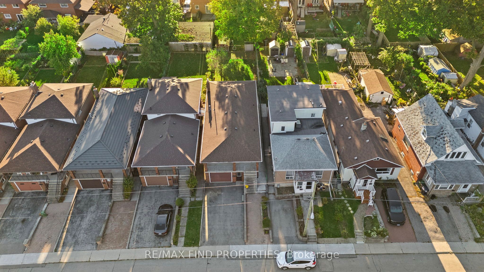 16 Mcdonald Avenue