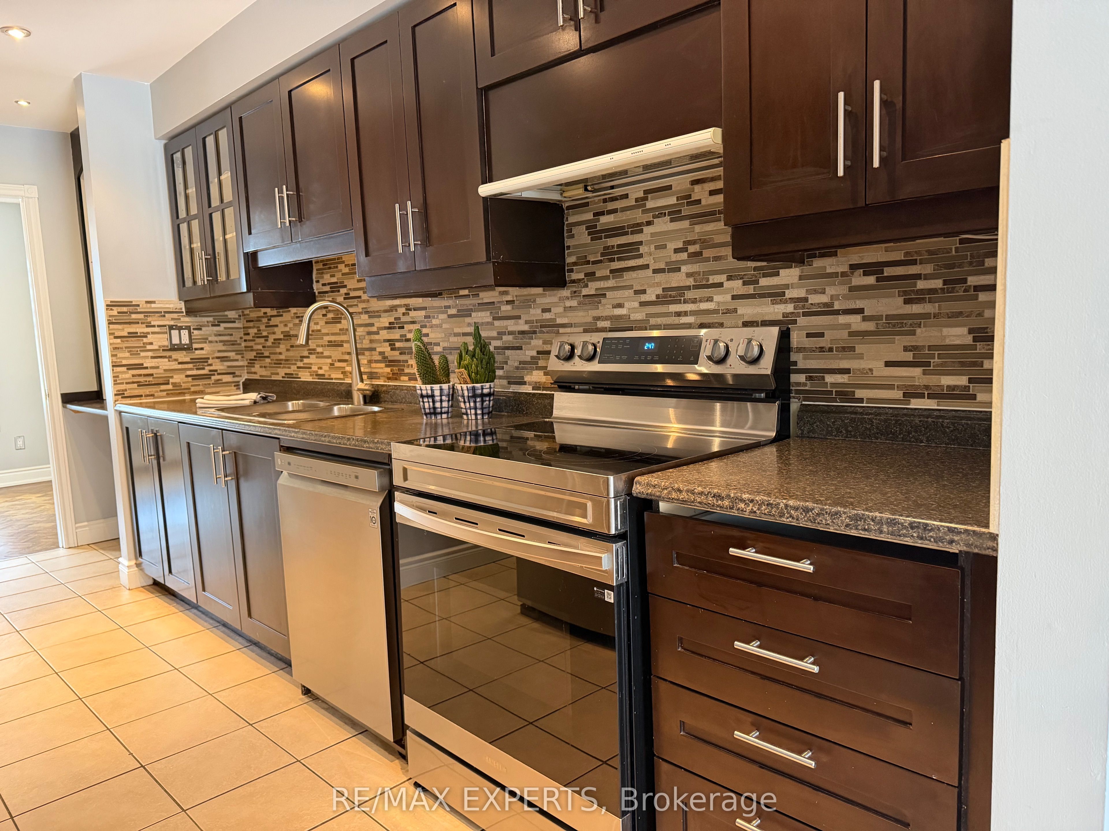 4635 Regents Terrace 43