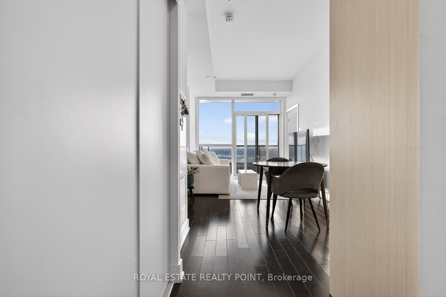 181 Bedford Road 2409