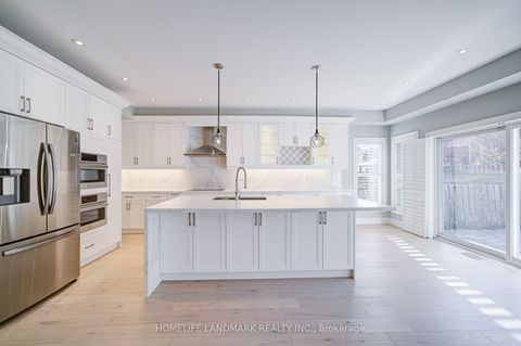 Photo of 214 Alfred Paterson Drive, Markham, ON L6E 2E7 (MLS # N12656946)