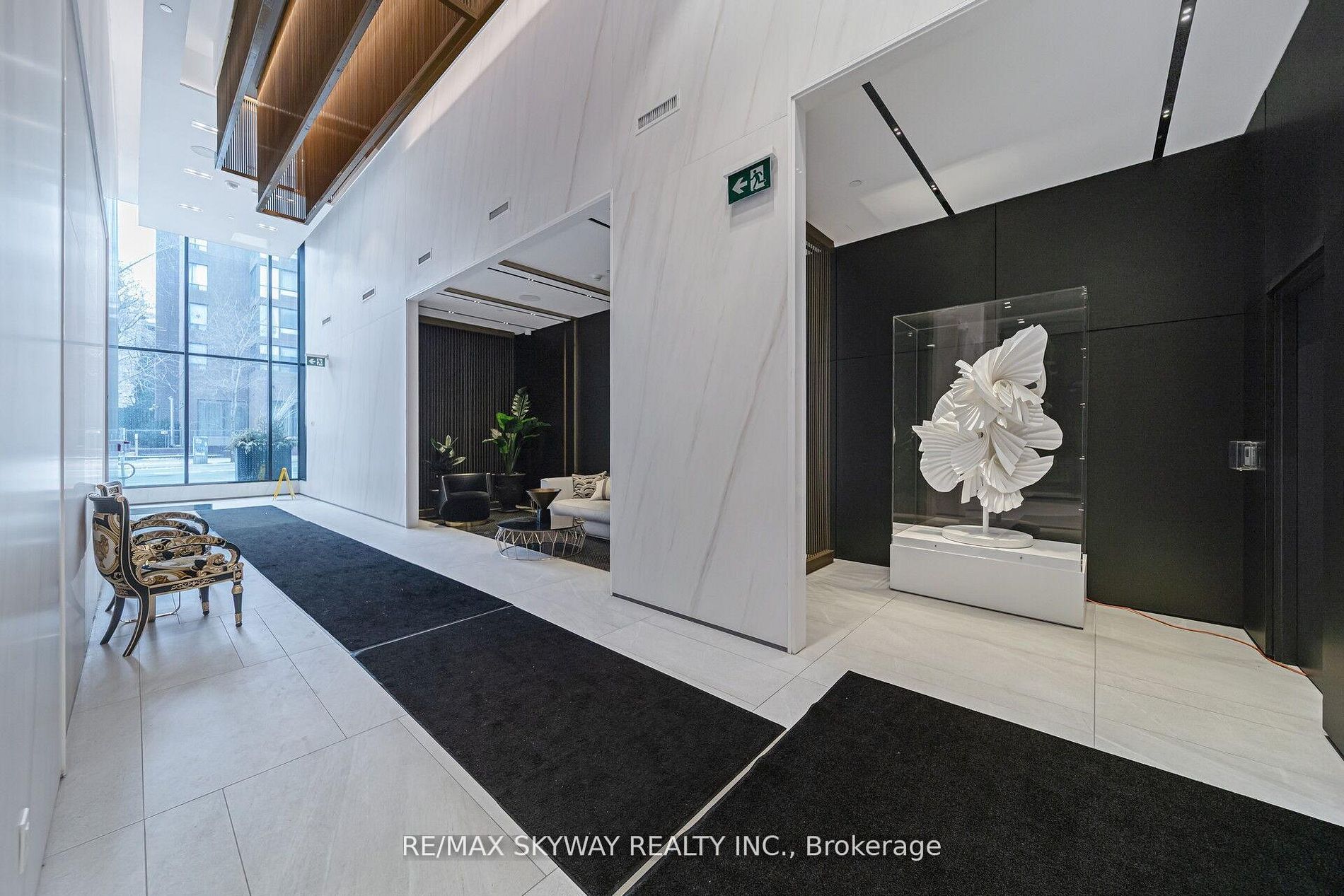 Photo 1 of 13 — 319 Jarvis Street 2101, Toronto, ON M5B 0C8