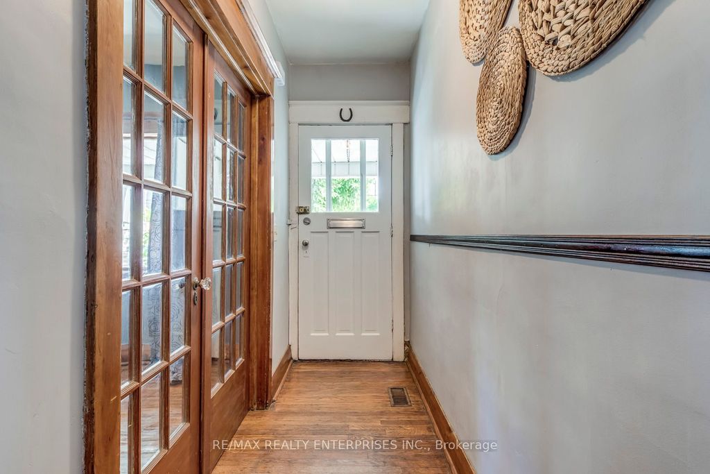 Photo of 370 Coxwell Avenue, Toronto, ON M4L 3B7 (MLS # E12418043)