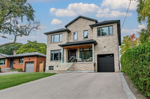 4 Dunrobin Drive Toronto ON M9B 2S9