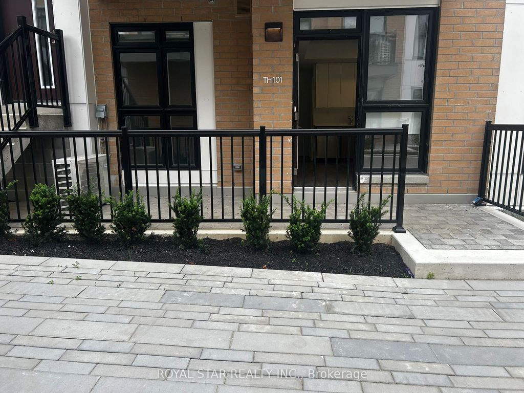 Photo of 155 Canon Jackson Drive #Q101, Toronto, ON M6M 0E1 (MLS # W13092102)