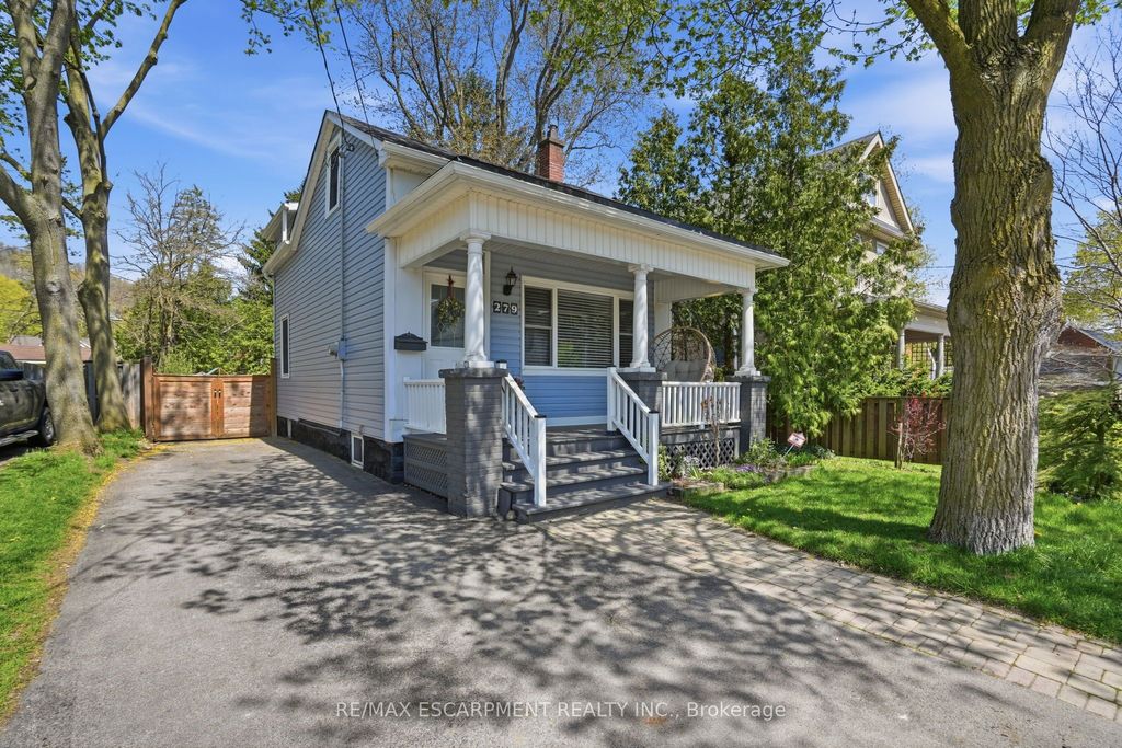 Photo of 279 Park Street W, Hamilton, ON L9H 1Y6 (MLS # X13091428)