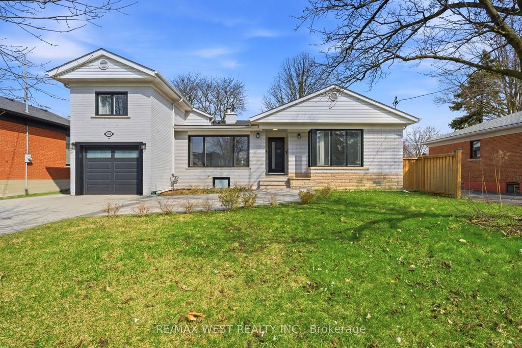 Photo of 104 Great Oak Drive, Toronto, ON M9A 1N5 (MLS # W12985558)