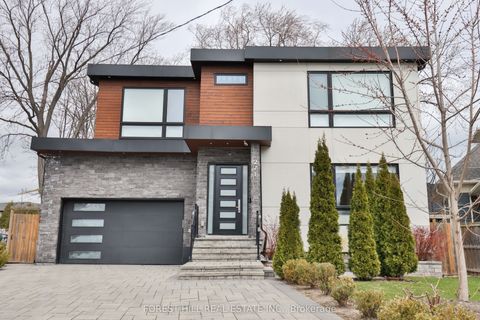 271 Jennings Crescent Oakville ON L6L 1W3