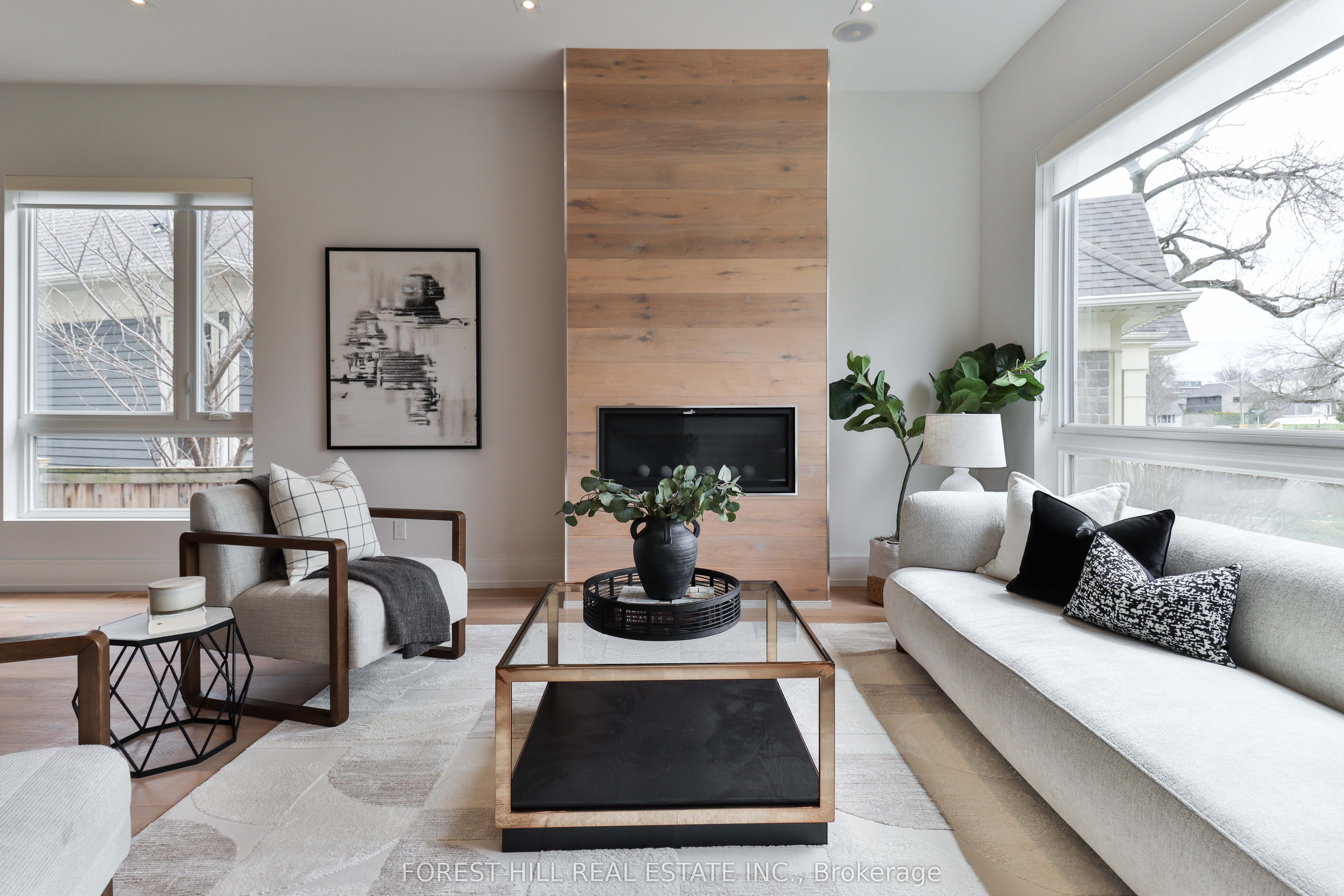 271 Jennings Crescent