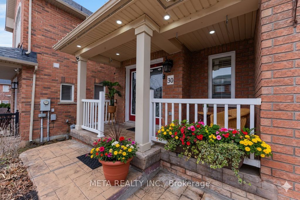 Photo of 30 Krakow Street, Brampton, ON L6Y 0K7 (MLS # W12906932)