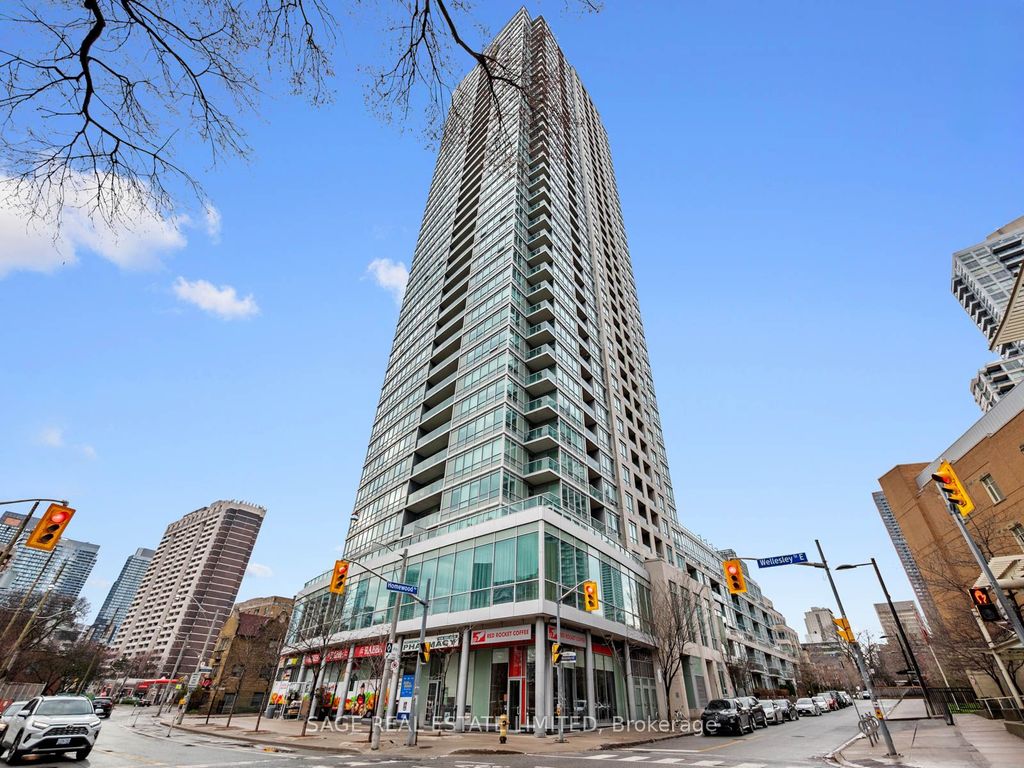 Photo of 120 Homewood Avenue #2804, Toronto, ON M4Y 2J3 (MLS # C13015322)