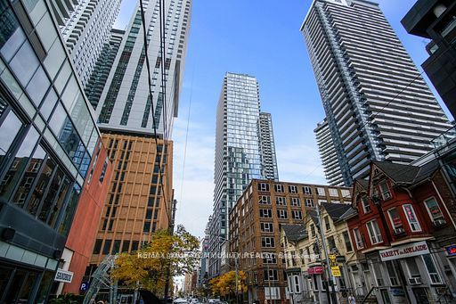 101 PETER Street 602