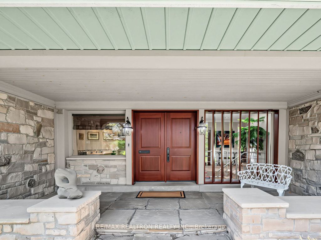 Photo of 11 Mead Court, Toronto, ON M2L 2A5 (MLS # C13109784)
