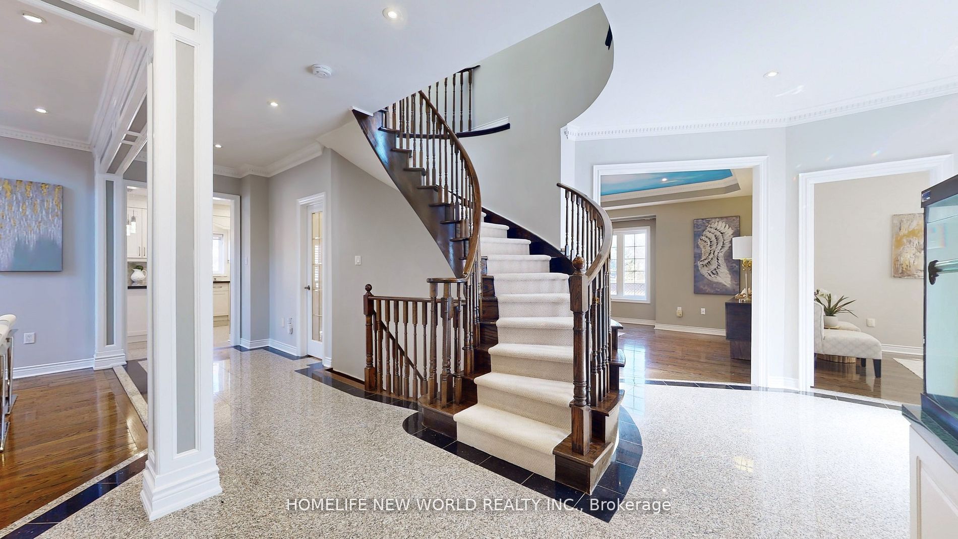 115 Golden Tulip Crescent