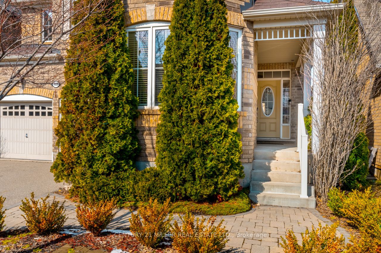 468 Coombs Court