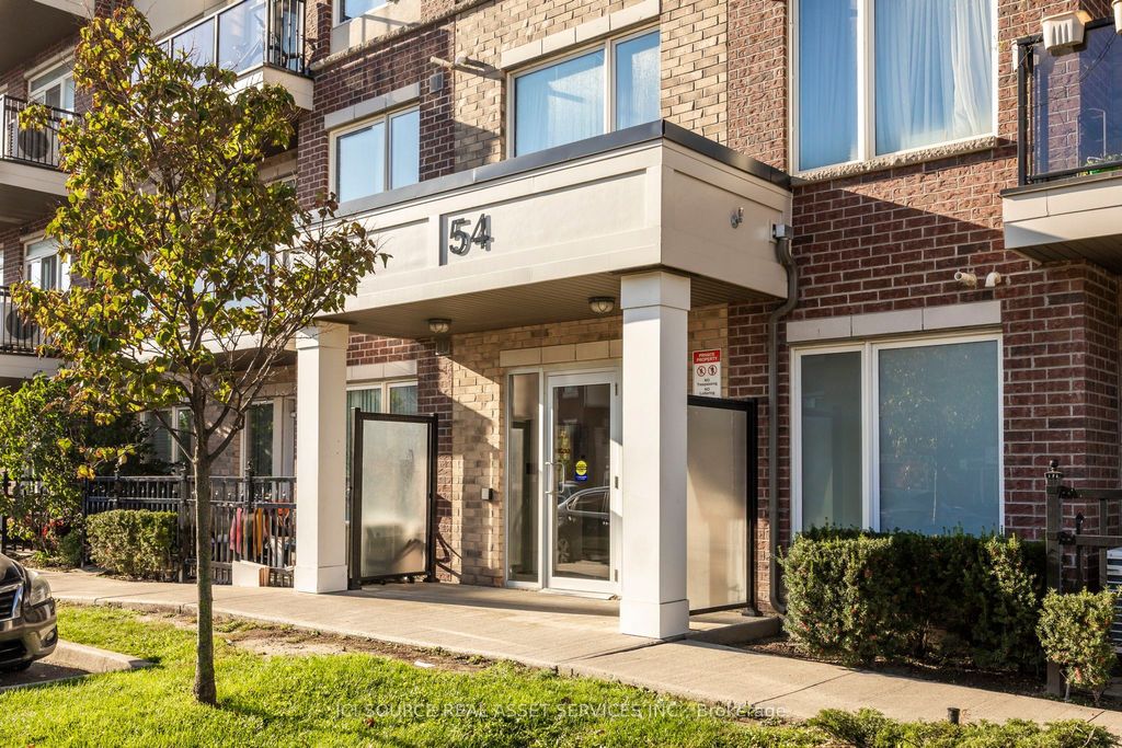 Photo of 54 Sky Harbour Drive #110, Brampton, ON L7A 0A1 (MLS # W12450589)