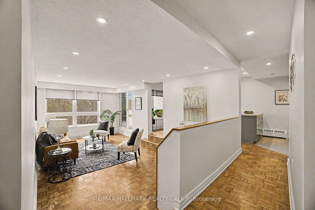 Photo of 373 Laurier Avenue E #405, Lower Town - Sandy Hill, ON K1N 8X6 (MLS # X13087910)