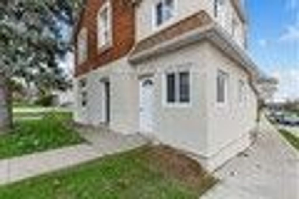 Photo of 79 Barrie Street E, Bradford West Gwillimbury, ON L3Z 2B7 (MLS # N13079228)