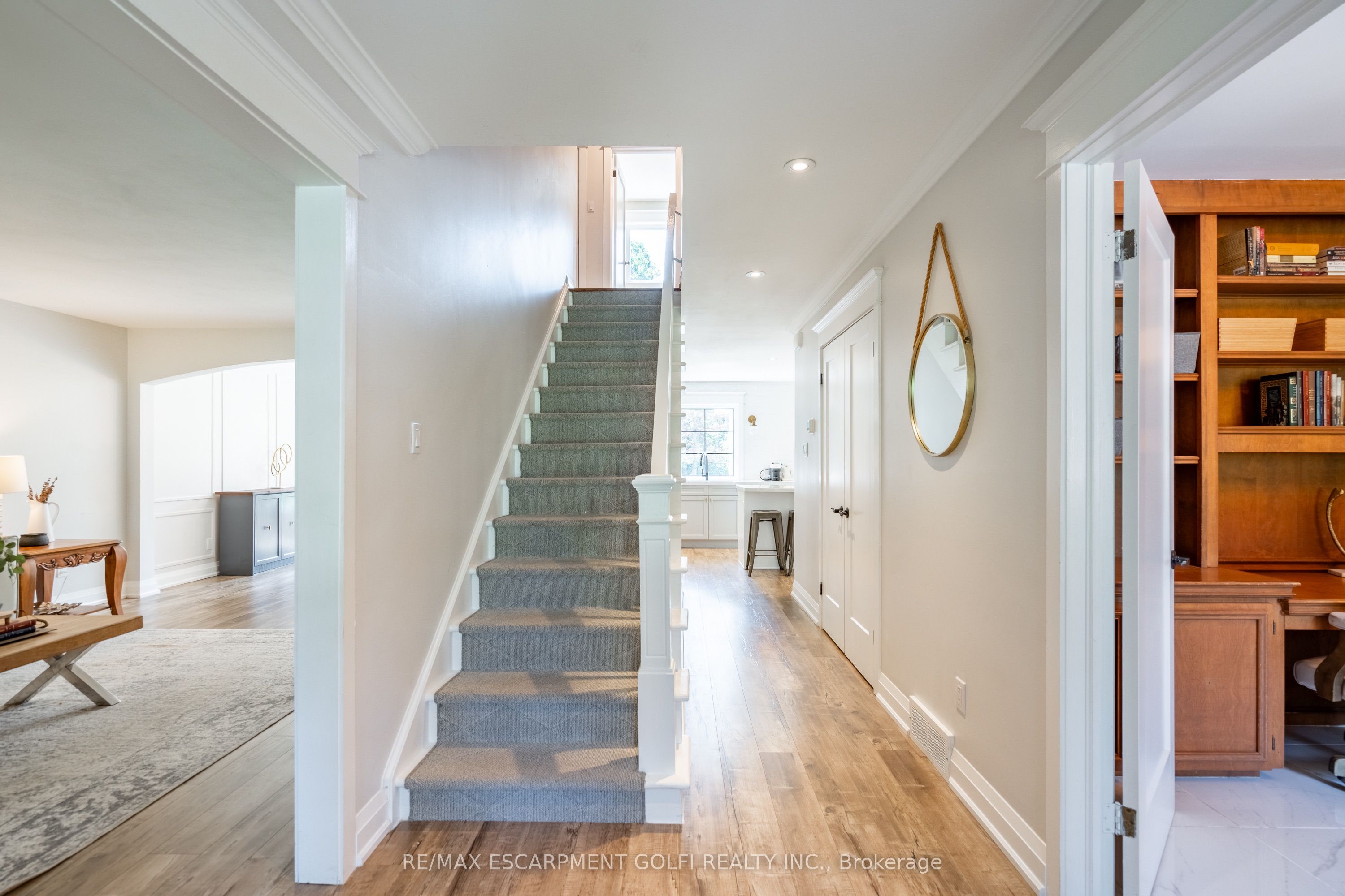 180 LLOYMINN Avenue