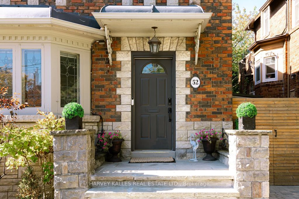 Photo of 52 Castle Knock Road, Toronto, ON M5N 1H3 (MLS # C12452306)
