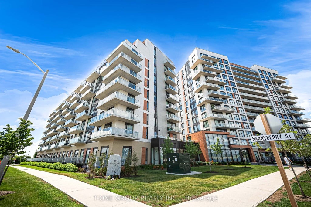Photo of 6 David Eyer Road #313, Richmond Hill, ON L4S 0N5 (MLS # N13553772)