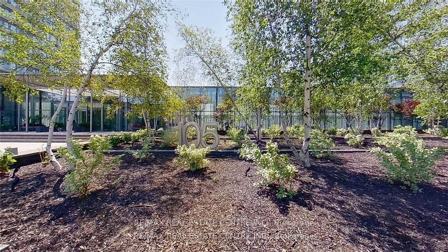 105 The Queensway N/A 1010