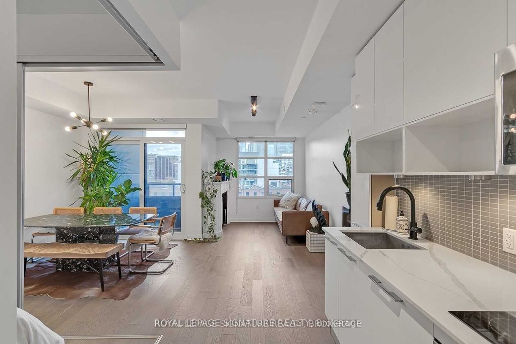 Photo of 501 Adelaide Street W #804, Toronto, ON M5V 0R3 (MLS # C12970352)