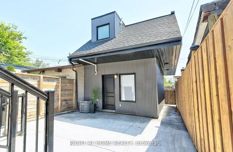 131 Brock Avenue 4 Toronto ON M6K 2L5