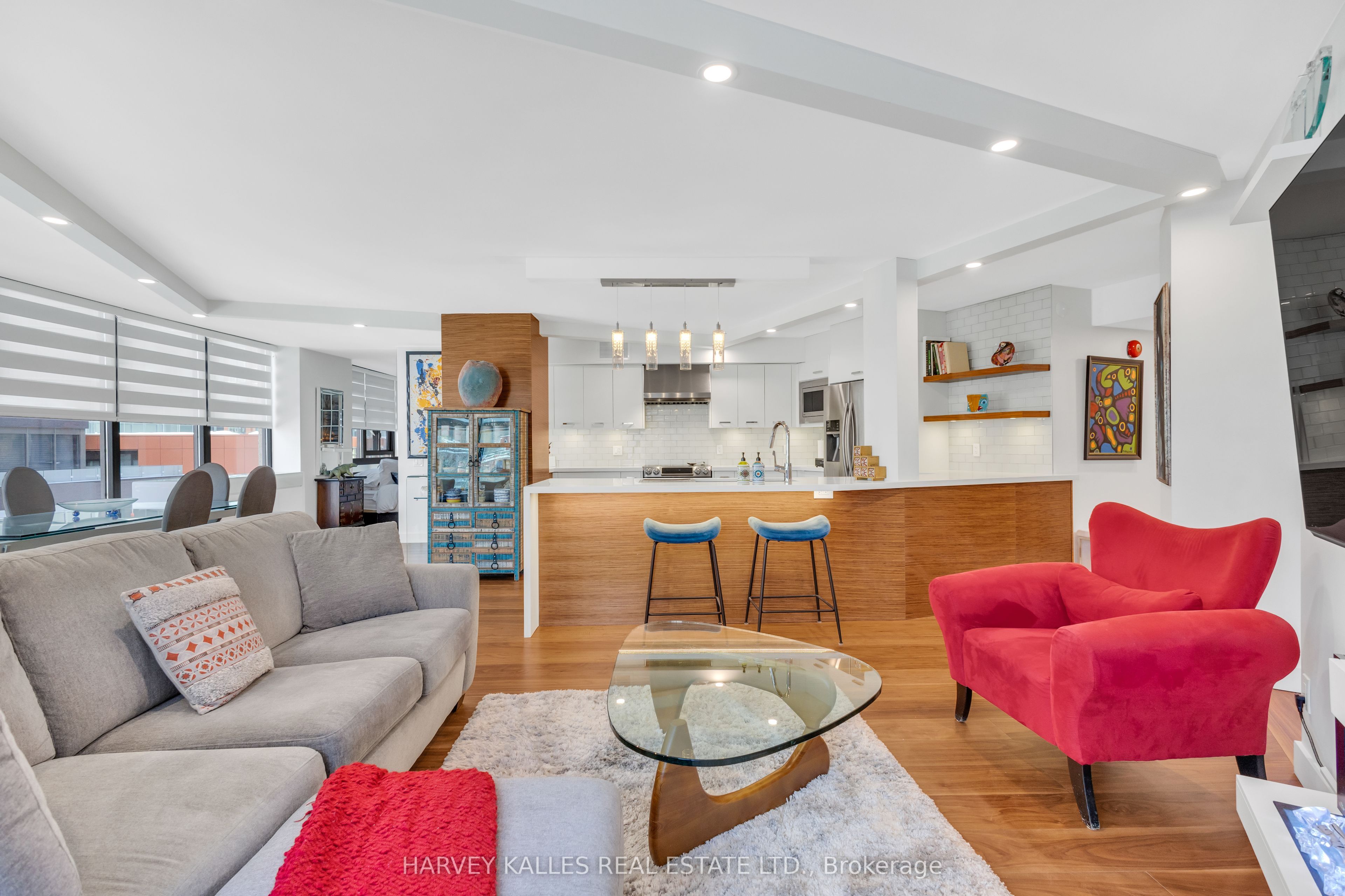 1331 Bay Street 402