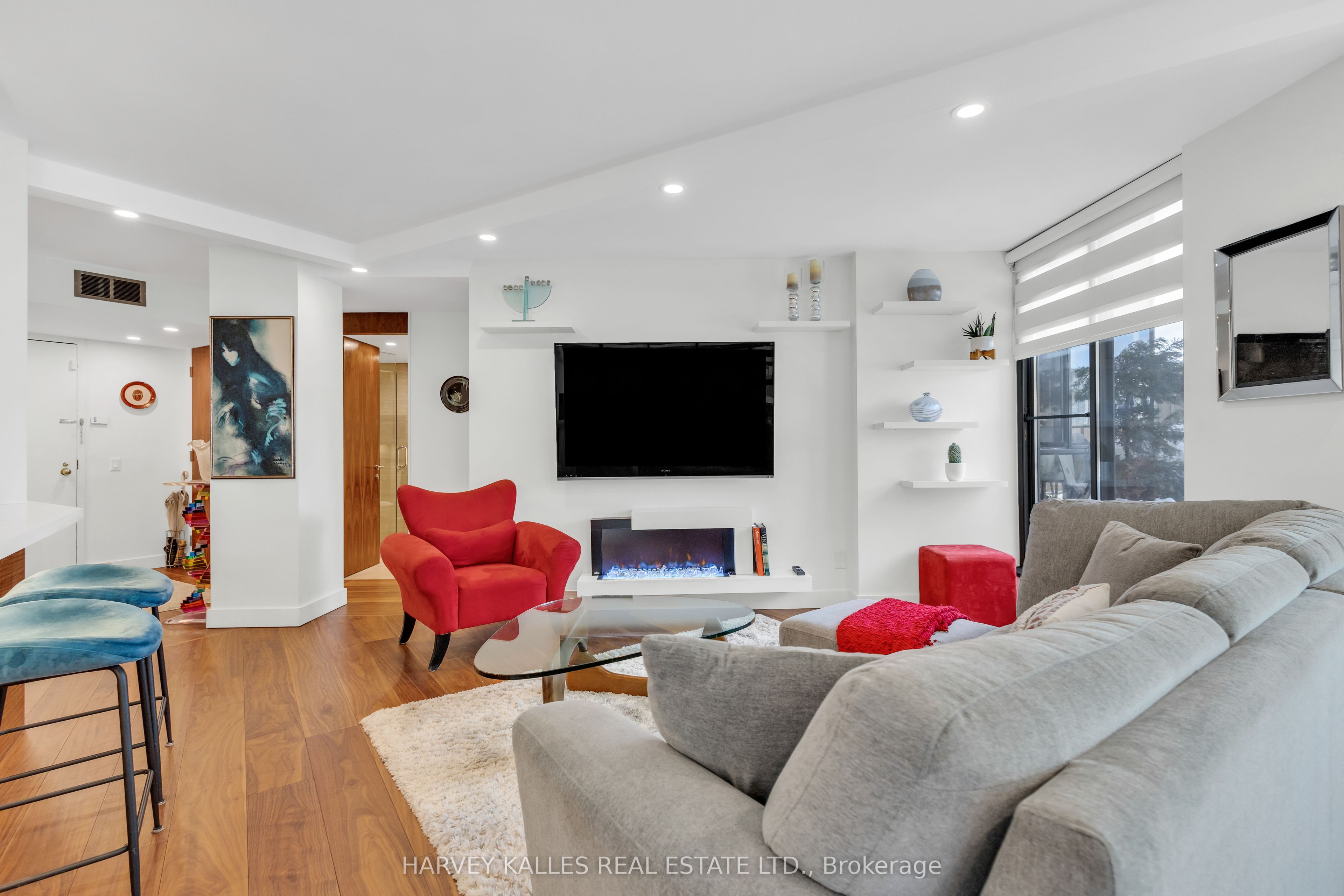 1331 Bay Street 402