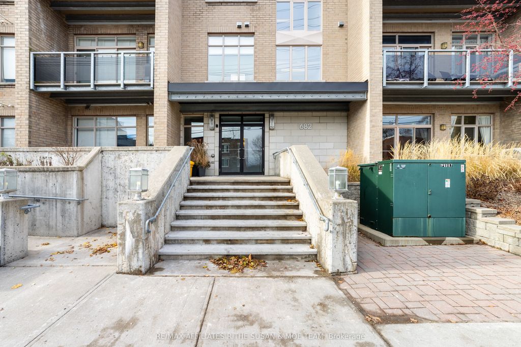Photo of 682 Churchill Avenue N #308, Carlingwood - Westboro and Area, ON K1Z 5G5 (MLS # X12734198)