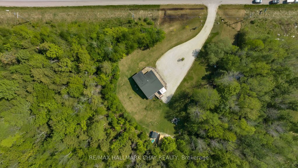 Photo of 13790 County 27 Road, Springwater, ON L0L 2K0 (MLS # S13100250)
