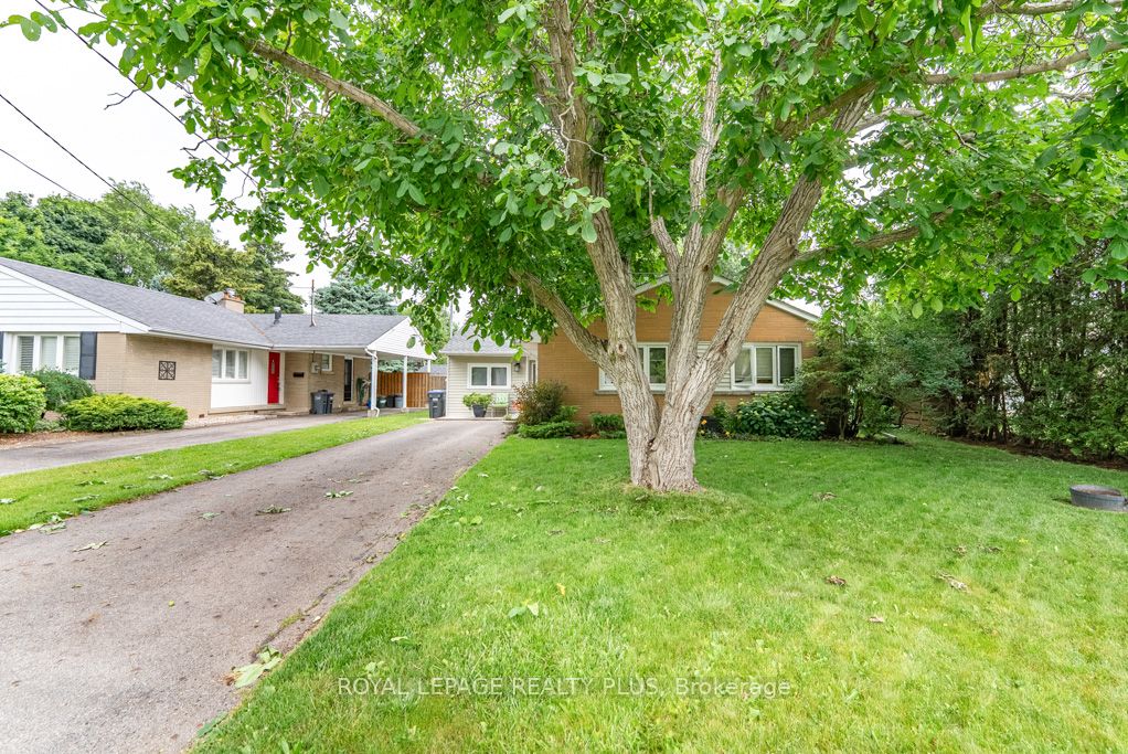 27 Sora Drive